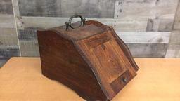 ANTIQUE VICTORIAN COAL SCUTTLE BOX