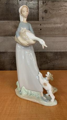 LLADRO FIGURINE "GIRL DUCK AND DOG"