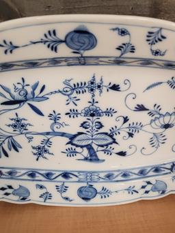 MEISSEN BLUE "ONION" PATTERN SERVING PLATTER