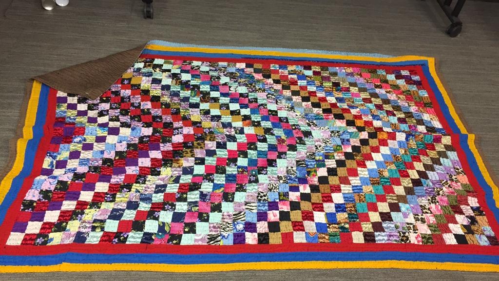 "V" PATCHWORK QUILT