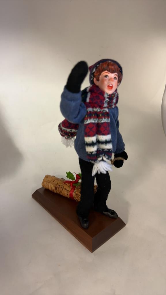 SIMPICH CHARACTER DOLL "BOY WITH YULE LOG" & TREE