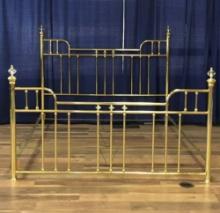 BRASS BED FRAME WITH DIAMOND SHAPED ACCENTS