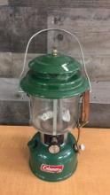 COLEMAN 2-MANTLE GAS LANTERN MODEL 220K