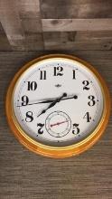 ROUND OVERSIZED CLASSIC WALL CLOCK