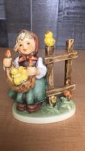 M.I. HUMMEL FIGURINE "CHICKEN-LICKEN"