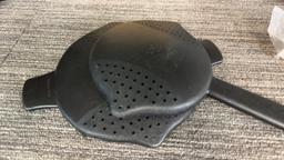 PAMPERED CHEF KITCHEN TOOLS: COOKIE PRESS