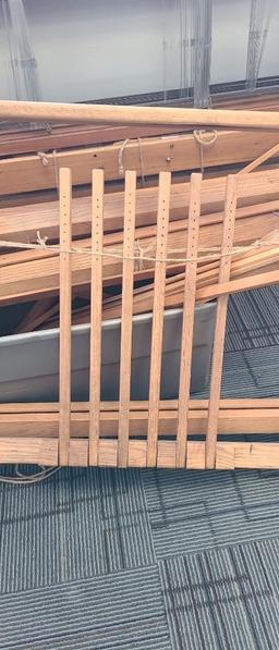 LARGE STATIONARY "STUDIO HANDCRAFT" 8 HARNESS LOOM