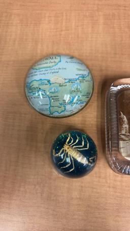 VTG SOUVENIR PAPERWEIGHTS