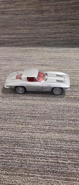 DIECAST - 1963 CORVETTE