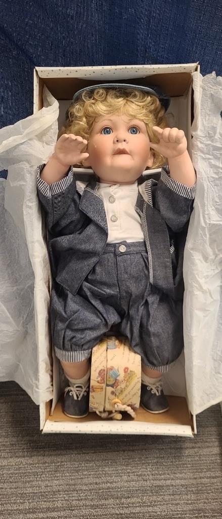 DOLL