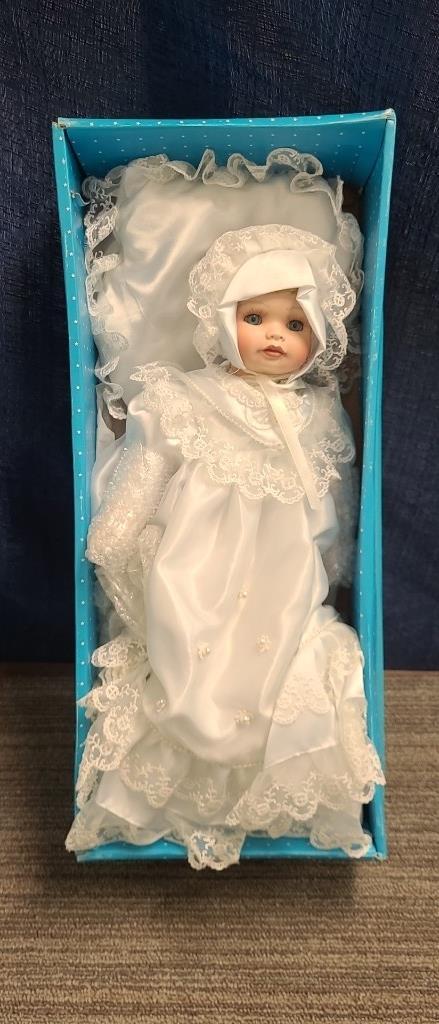 DOLL