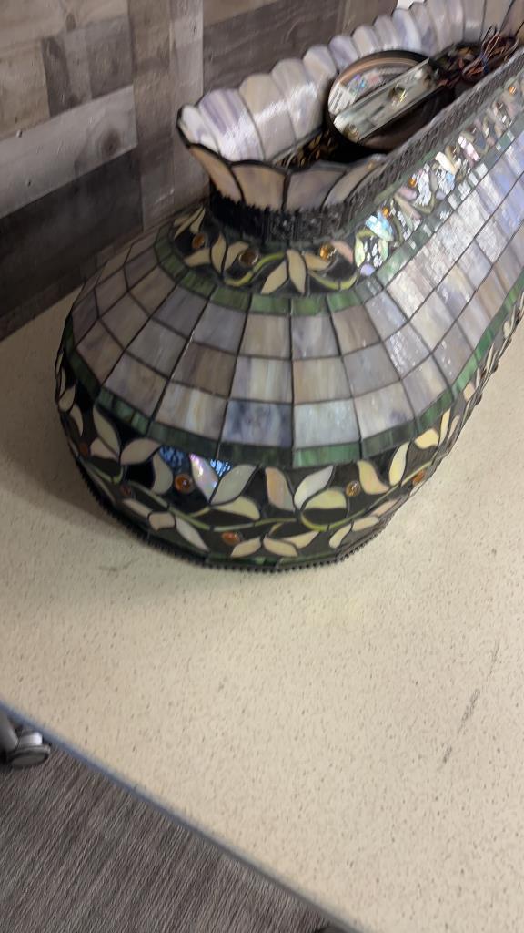 VTG SLAG GLASS BILLIARDS TABLE LAMP