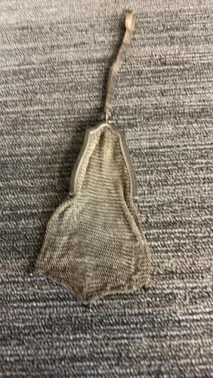 ANTIQUE WHITING & DAVIS CO MESH BAG & CINCH POUCH