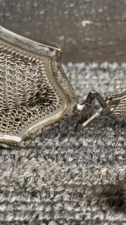 ANTIQUE WHITING & DAVIS CO MESH BAG & CINCH POUCH