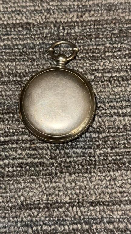 ANTIQUE POCKET DIRECTIONAL COMPASS