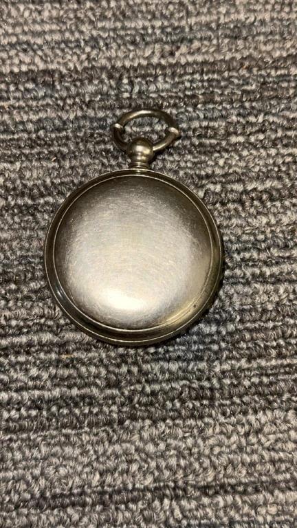 ANTIQUE POCKET DIRECTIONAL COMPASS