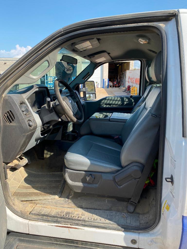 2014 Ford F-350 Pickup, 102,800 Miles, Toolboxes, AC/Heat, 4wd, Automatic