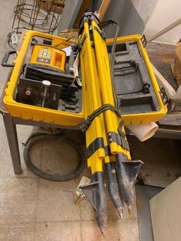 Quality Equipment Company LB-9 Laser Beacon Comes with Tripod and Case