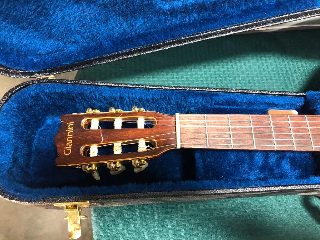 Giannini Guitar, AWN 300 Classical 1973 Handmade Brazil High End in Lay Work