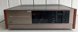 Kyocera R-851 Quartz Synthesized AM/FM Stereo Tuner/Amplifier