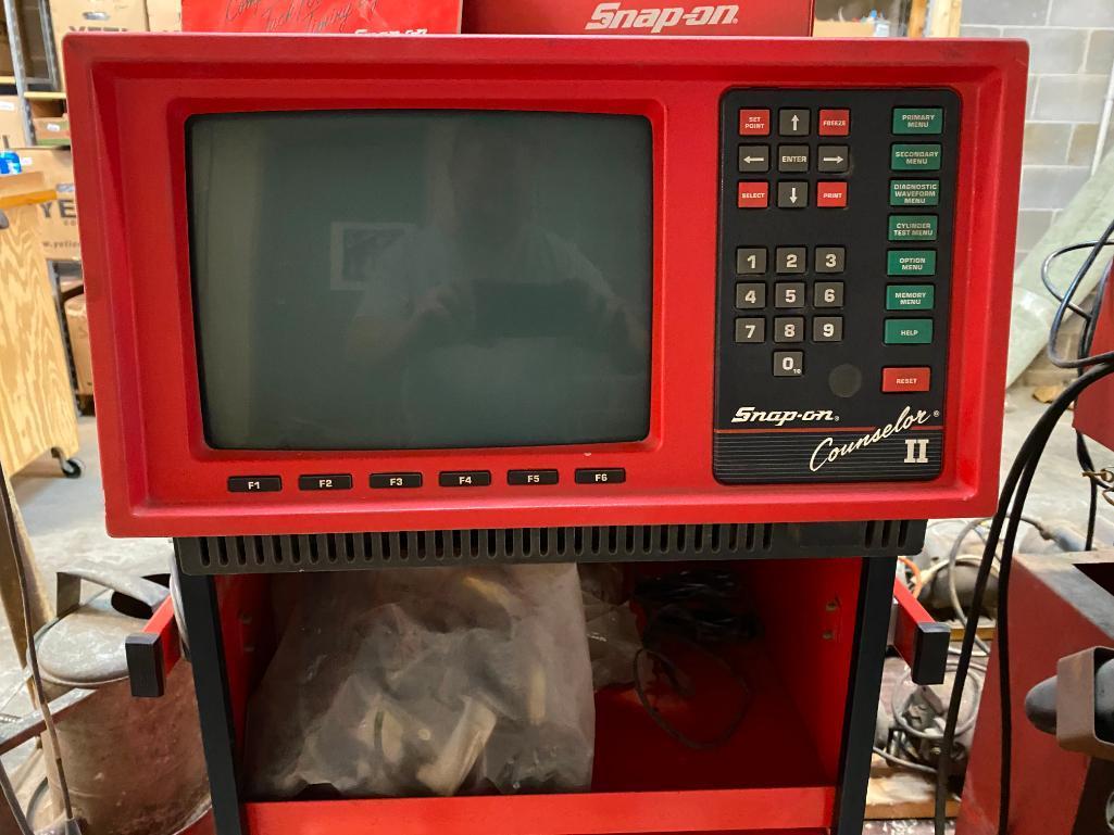 Snap-On Counselor II Digital Oscilloscope, Complete w/ Snap-On KR495APN Mobile Base