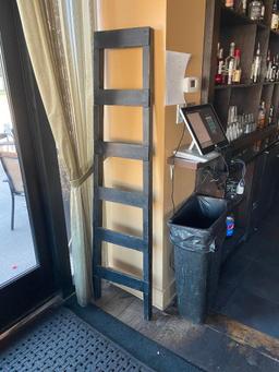 Merchandiser Wood Ladder - Tapered, 72in H