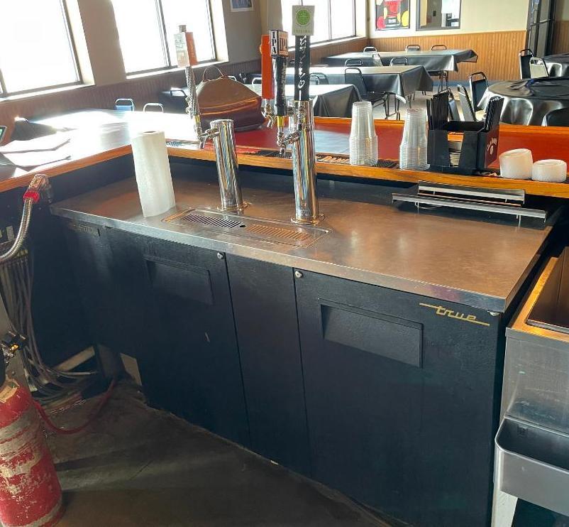 True TDD-3 Direct Draw Beer Dispenser 70in, 3 Keg Kegerator w/ 2 Tap Towers