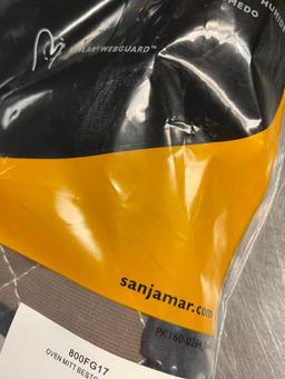 San Jamar No. 800FG17 Oven Mitt Bestguard 17in - New In Package