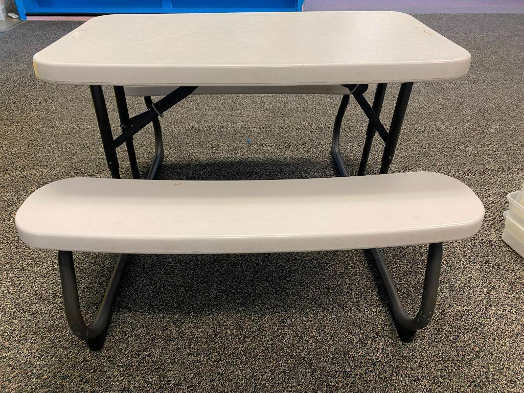 Lifetime Children's Picnic Table Set 32" x 18" x 22"