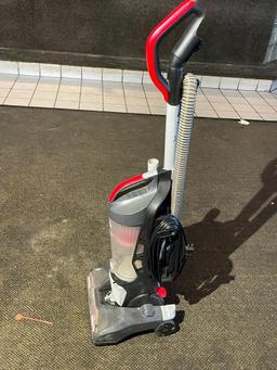 Dirt Devil Endura Max Spin Pro Clean Path Vacuum