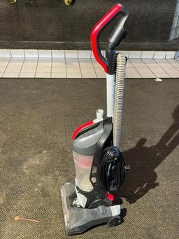 Dirt Devil Endura Max Spin Pro Clean Path Vacuum