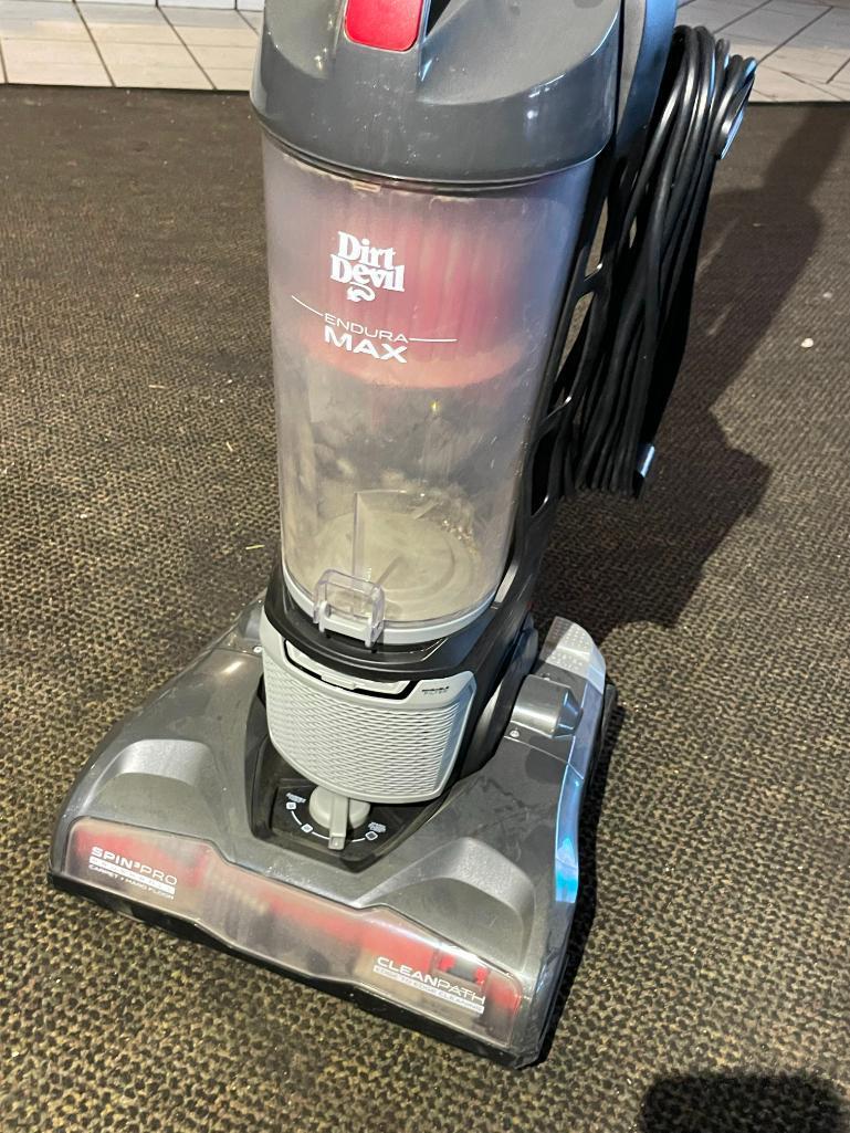 Dirt Devil Endura Max Spin Pro Clean Path Vacuum