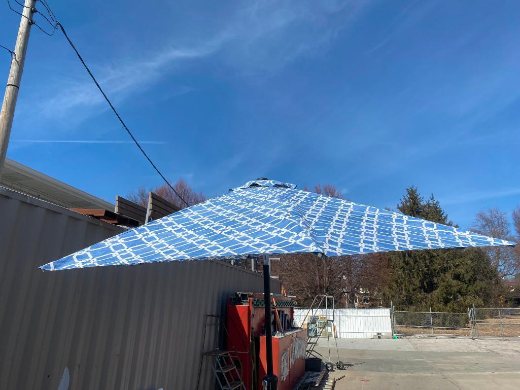 Patio Umbrella and Umbrella Base, Crank Style, Blue & White Pattern
