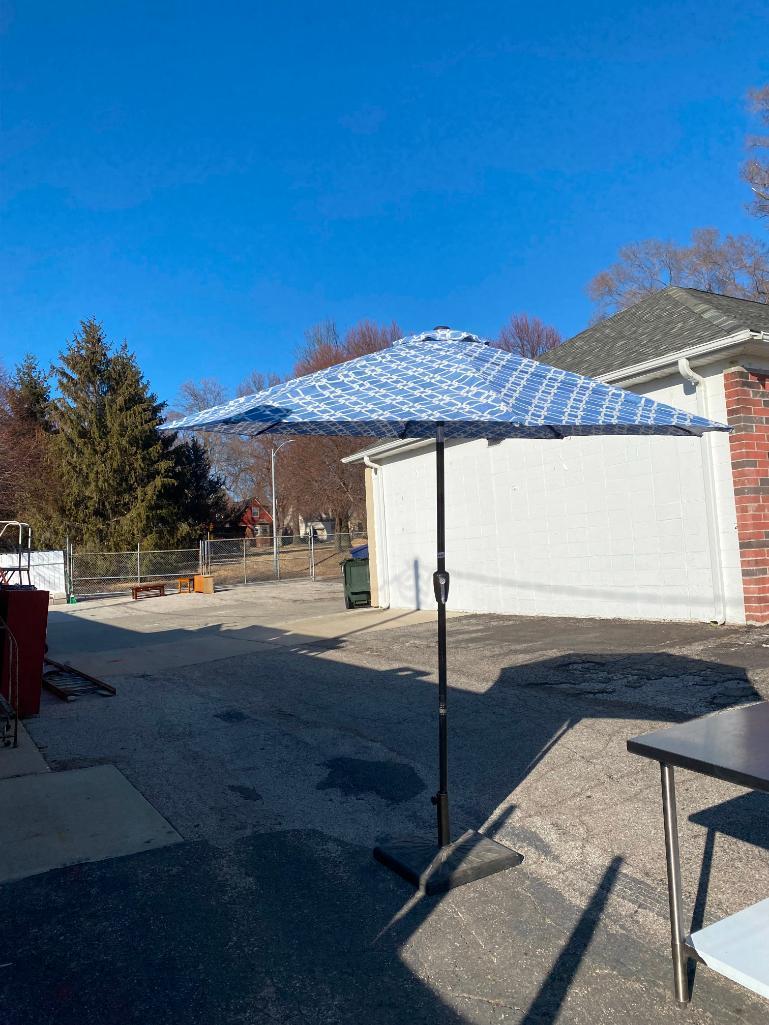 Patio Umbrella and Umbrella Base, Crank Style, Blue & White Pattern