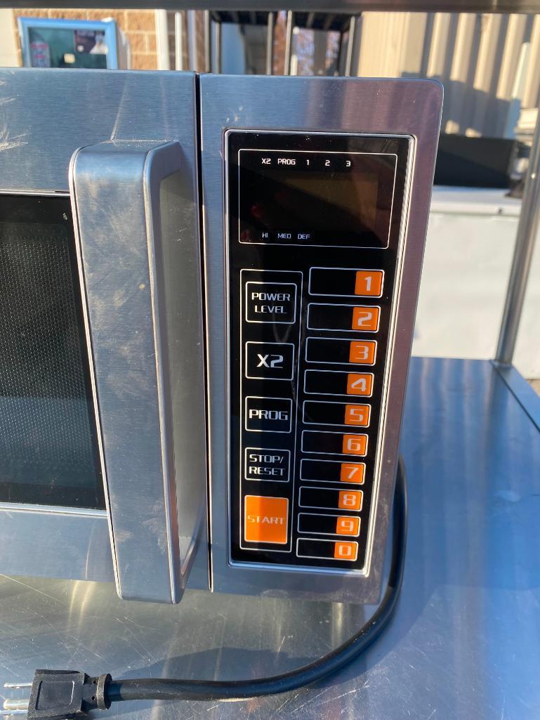 Templeton Commercial Microwave Model: AFA-GMW-002