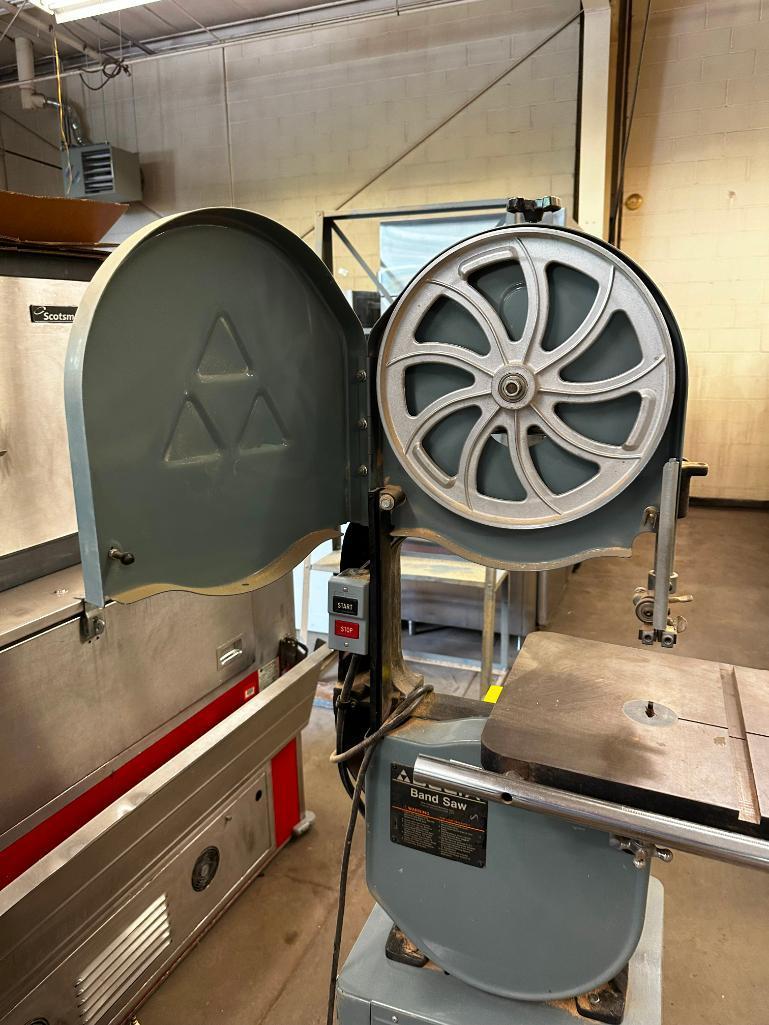 Delta 14in Band Saw Model 28-203 w/ Factory Trolley