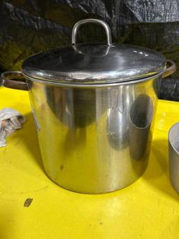 Stock Pot and Sauce Pot w/ Lids