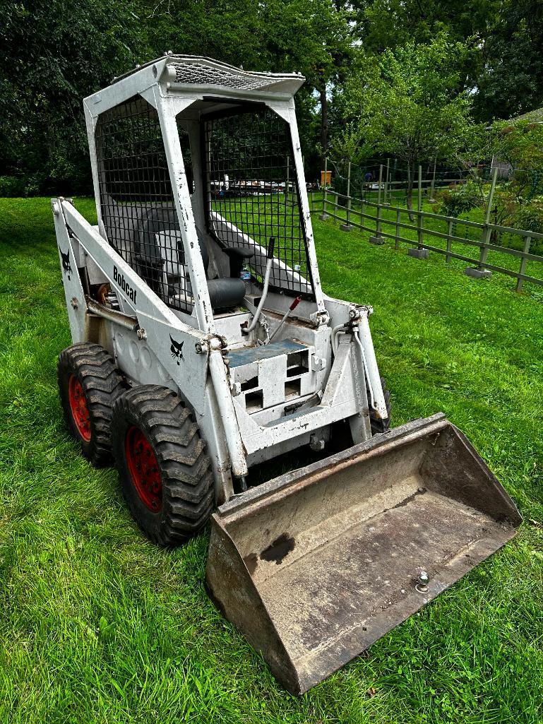 Bobcat Model M700 Skid Loader / Skid Steer 1,168 Hrs - Runs Great, Blade, Digger & Bucket