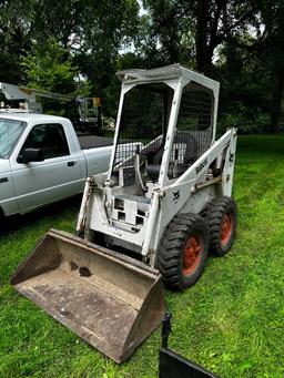 Bobcat Model M700 Skid Loader / Skid Steer 1,168 Hrs - Runs Great, Blade, Digger & Bucket
