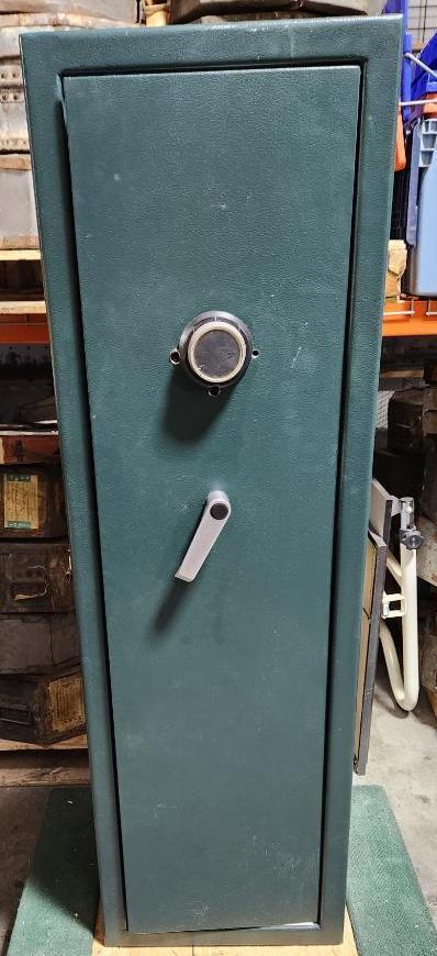 Sentry Gun Safe Model G2215 NO KEY AS IS