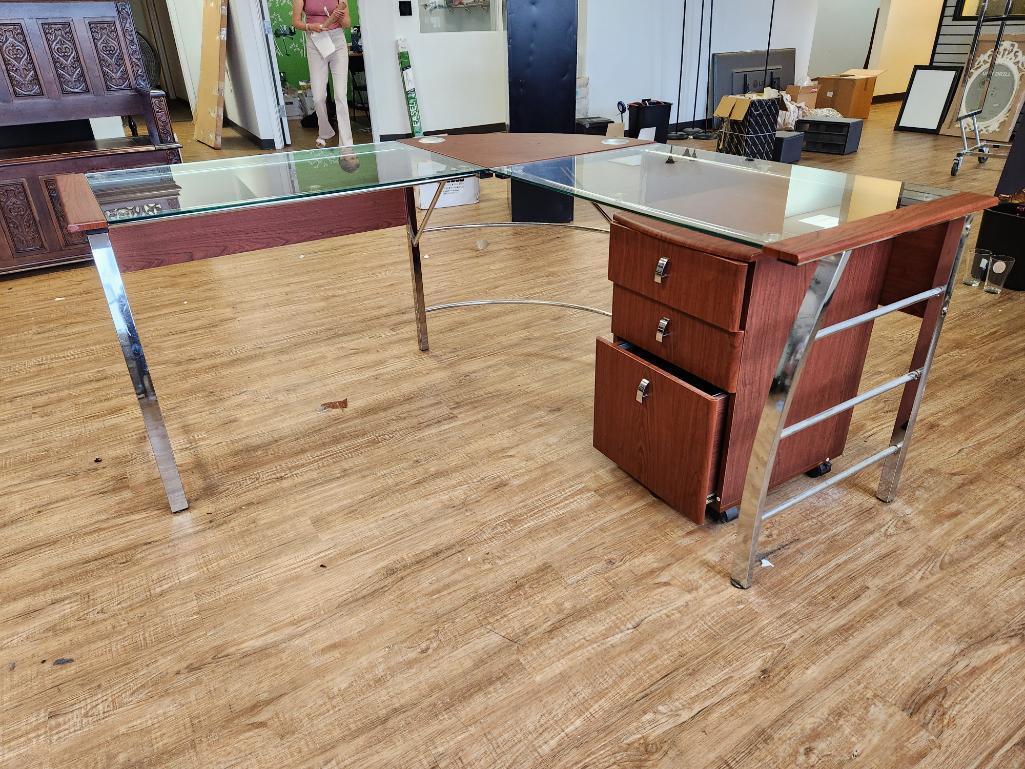 L Shape Glass Top Chrome Finish Office Desk w/ Matching Drawers 24in x 62in x 30in