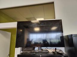 Insignia TV Appx. 29in Serial Number 17F505107H129