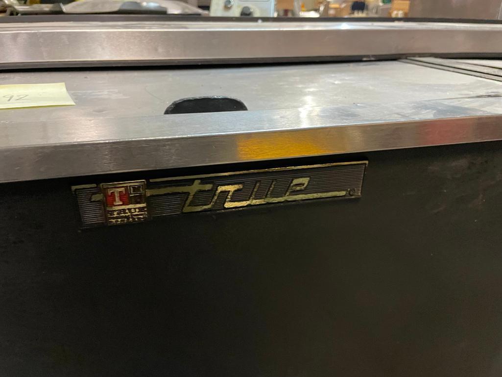 TRUE TD-95-38, 95in Bottle Cooler, Holds 900 12oz Bottles, Cap-Catcher