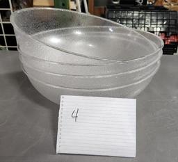 Lot of 4 New Cambro 16in Salad or Serving Pebbled Clear Bowls No. PSB16