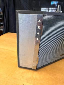 AKAI Model SS-50 Stereophonic Sound Portable Suitcase Speakers