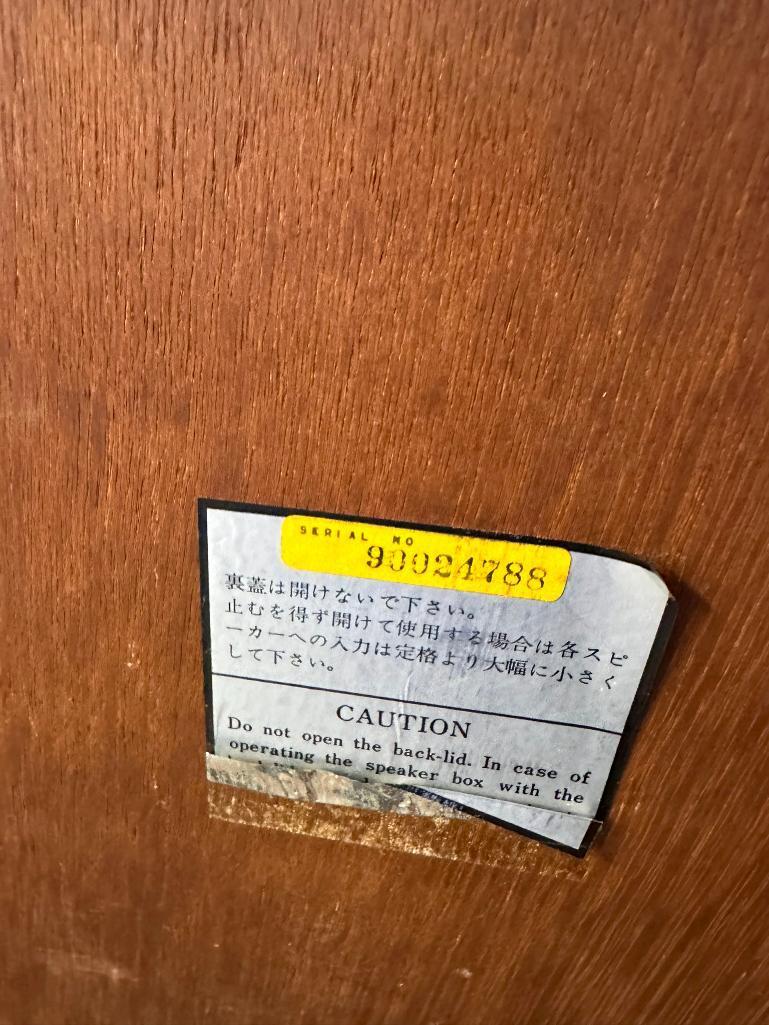 Vintage Speakers: Sansui SP-1500