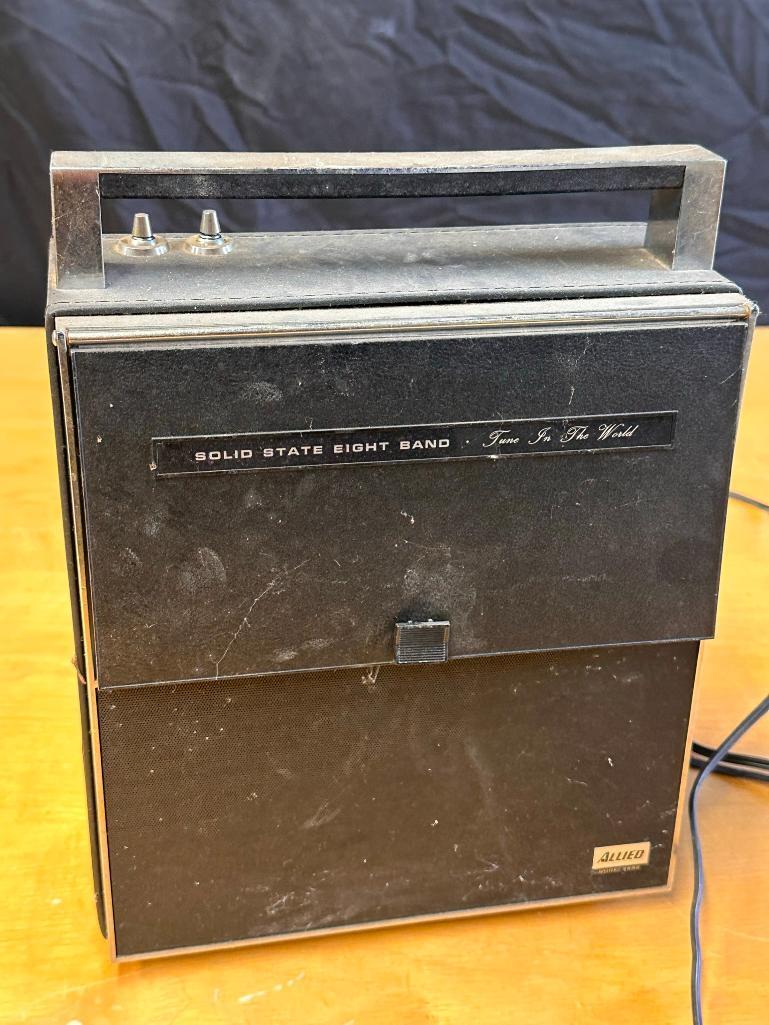 Allied Model 2682 Solid State Eight Band - Tune in the World Portable Radio