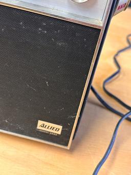 Allied Model 2682 Solid State Eight Band - Tune in the World Portable Radio