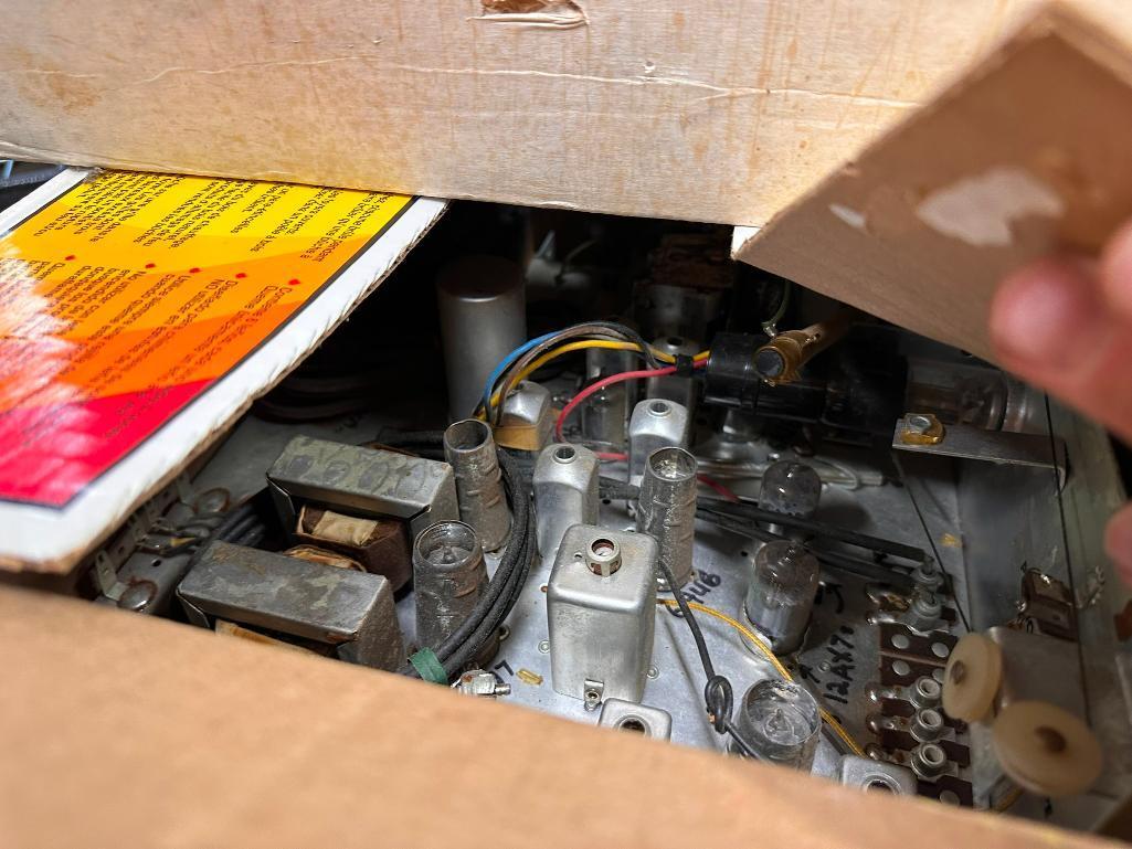 Large Group of Unsorted Electronics and Stereo Supplies, See Images