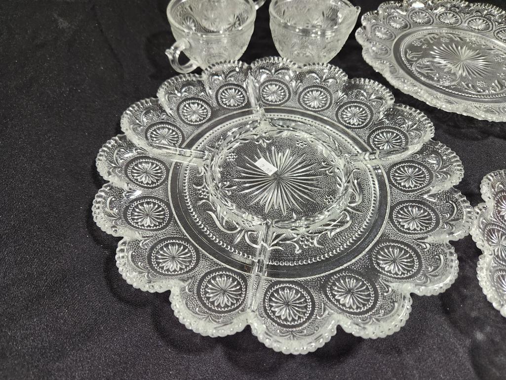 Brockway American Concord Snack Set - (4) Tea Cups w/ Saucer & Divided Tray